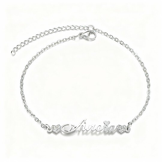 Pulseira personalizada com pendente clássico de nome em ouro branco 10K e zircónias cúbicas