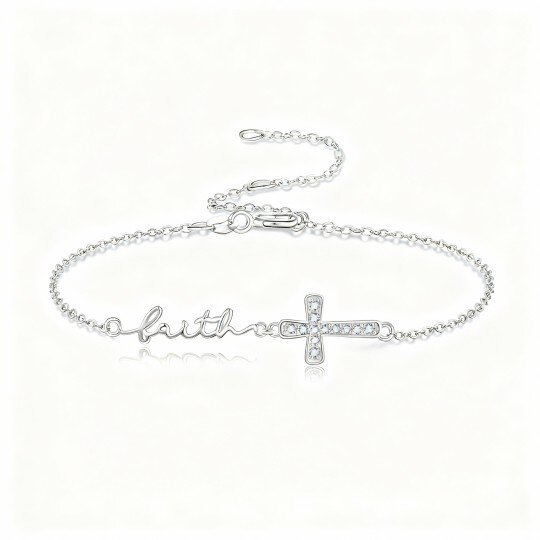 Pulseira personalizada com pendente clássico de cruz e nome em ouro branco de 10 quilates com zircónias cúbicas