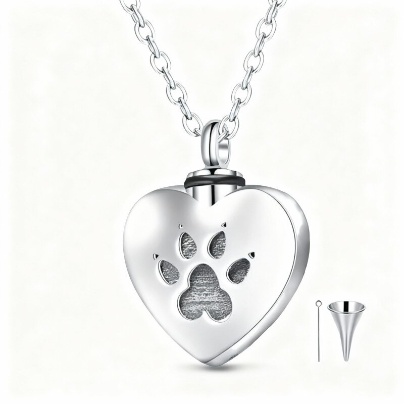 Colar urna para cinzas em platina com banho de ouro branco e gravação personalizada em forma de cão, pata e coração.-1