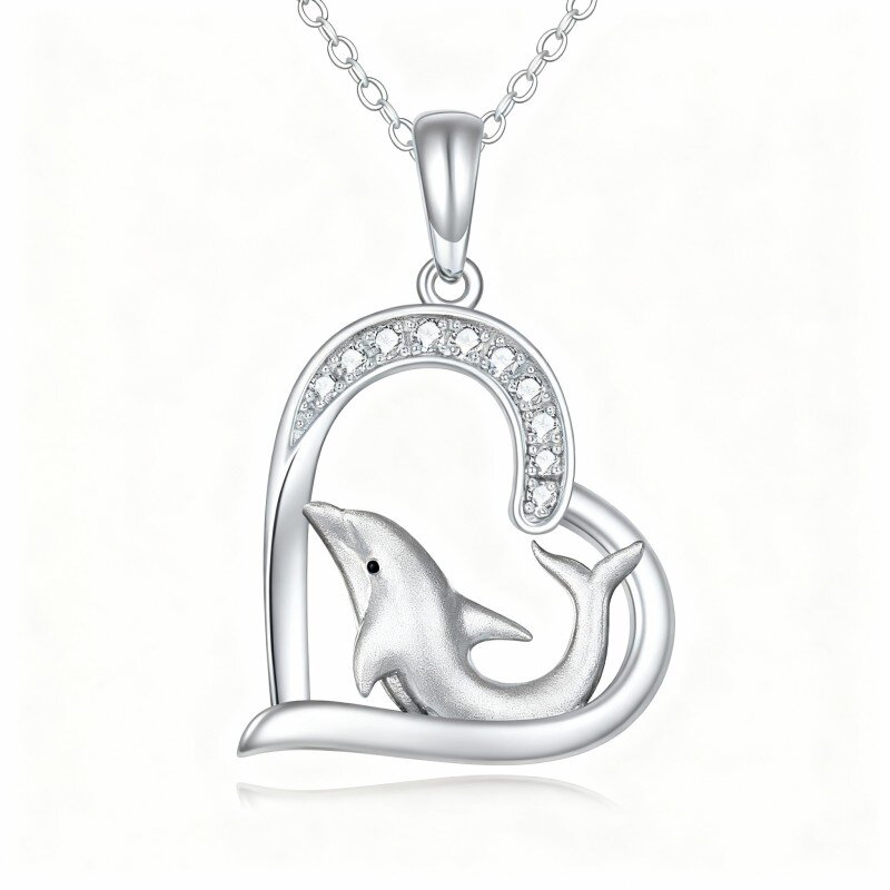 Colar com pendente de golfinho e coração em ouro branco 10K com zircónias cúbicas de corte redondo-11