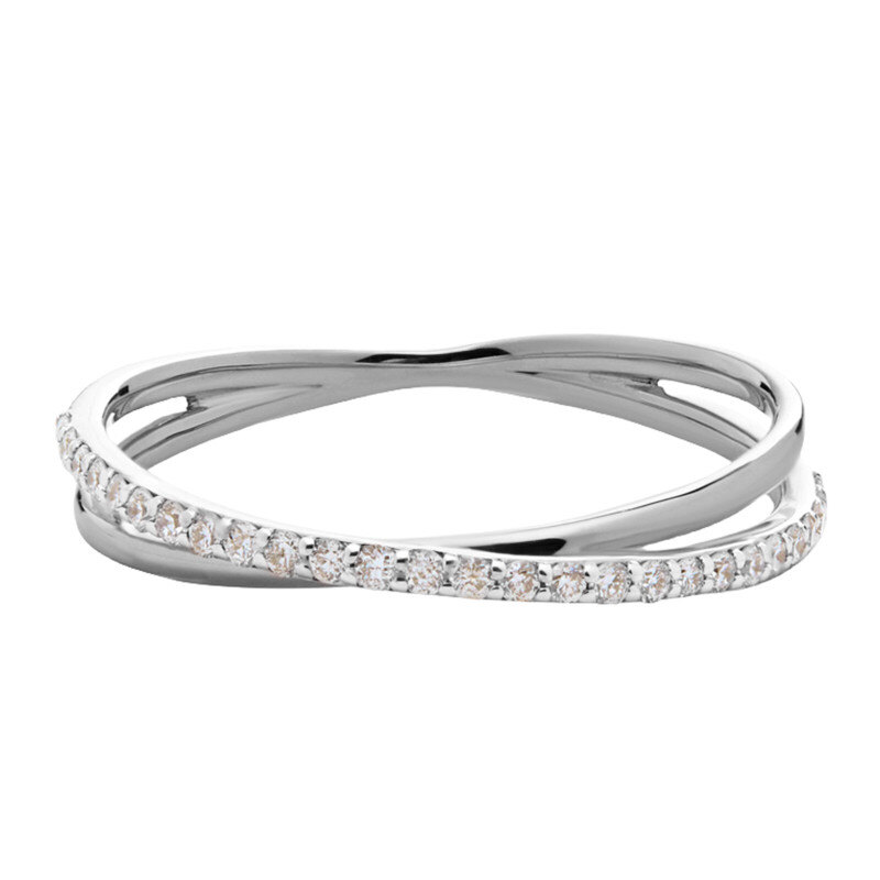Bague croisée en or blanc 14 carats sertie de diamants ronds (0,16 ct au total), couleur D, pureté VVS-1