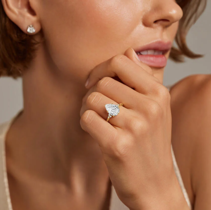 Anillo de compromiso de oro blanco de 14 quilates con diamantes talla pera de 0,6 a 3,1 quilates en total, certificado 3EX por IGI.-4