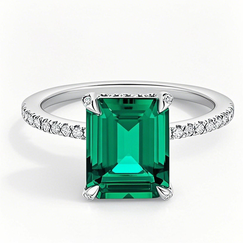 Verlobungsring aus 10-karätigem Weißgold mit 2 bis 7 Karat Smaragd (im Labor hergestellter Diamant) und Smaragd (im Labor hergestellt). Farbe: D, Reinheit: VVS1-VS1, Farbe: 3EX.-7