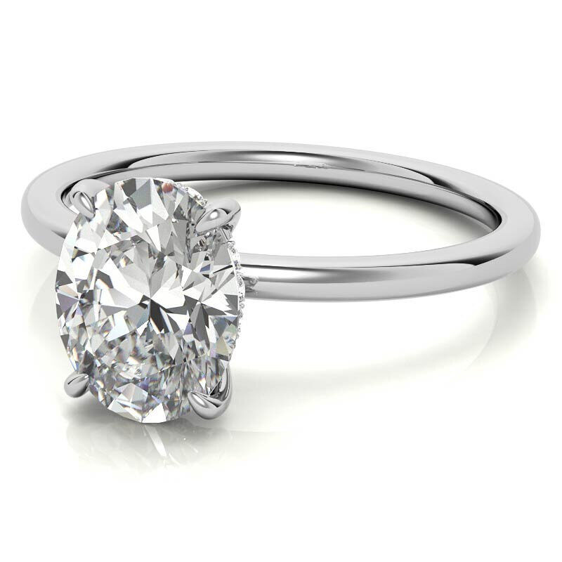 Anillo de compromiso solitario de moissanita de corte ovalado en oro blanco de 10 quilates-3