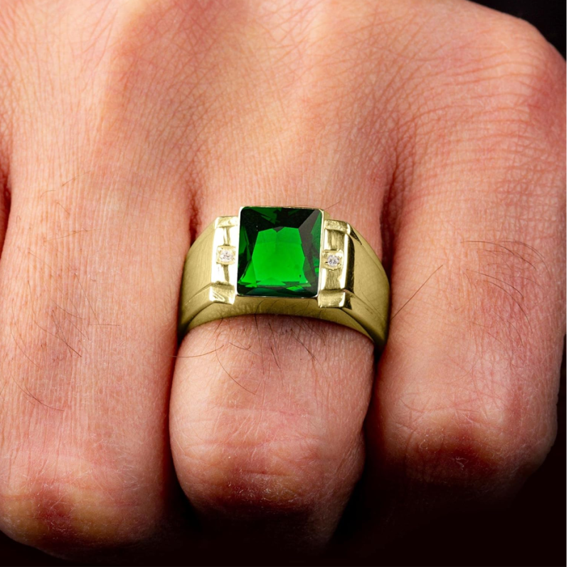 Anillo de oro blanco de 10 quilates con esmeralda talla princesa y dos diamantes. Anillo de tres piedras. Regalo perfecto para él. Joyería fina para hombre.-2