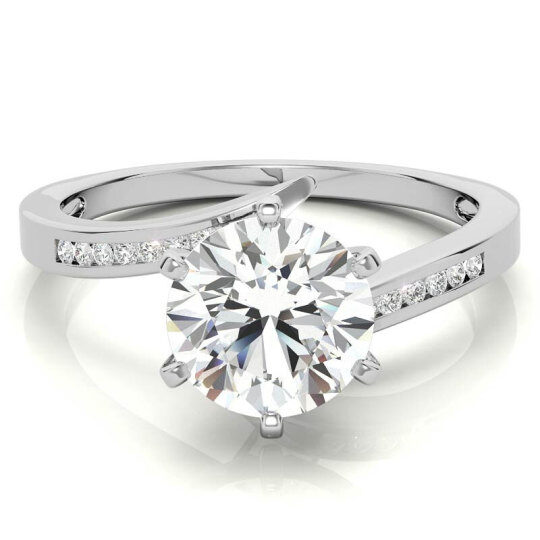 Anillo de compromiso de oro blanco de 10 quilates con moissanita de talla redonda y halo