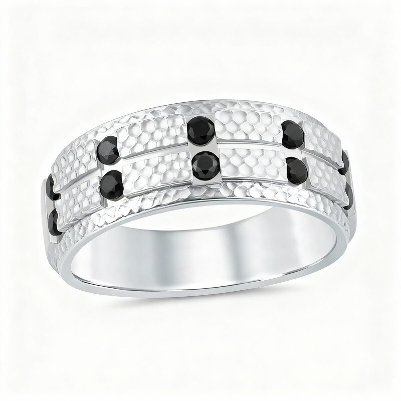 Ring aus 10-karätigem Weißgold mit einem runden Diamanten (0,5 Karat) und individueller Gravur. Farbe: Schwarz, Reinheit: I3, Farbe: 3EX.-5