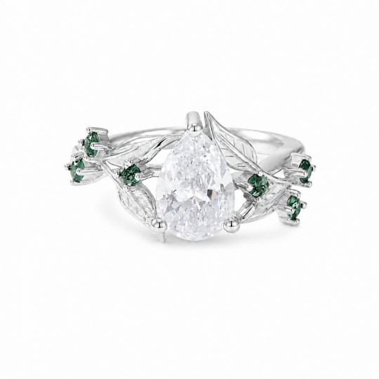 Verlovingsring van sterling zilver met peervormige moissanite-steen van 1 tot 6 karaat, geïnspireerd op de natuur.
