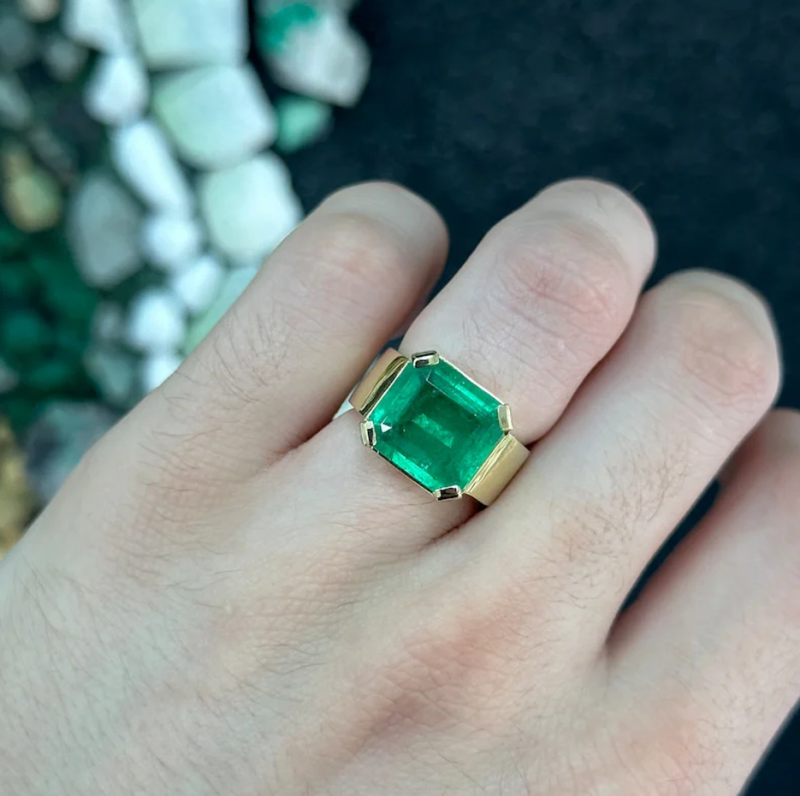 10K Gold 2 bis 7 Karat Asscher-Schliff 4-Krappen-Fassung Lebhafter Apfel-Muzo-Grün Smaragd Solitär Verlobungsring für Herren-3