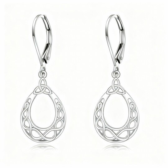 Boucles d'oreilles pendantes en or blanc 10 carats avec nœud celtique