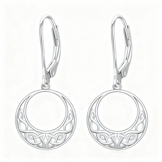 Boucles d'oreilles pendantes en or blanc 10 carats avec nœud celtique