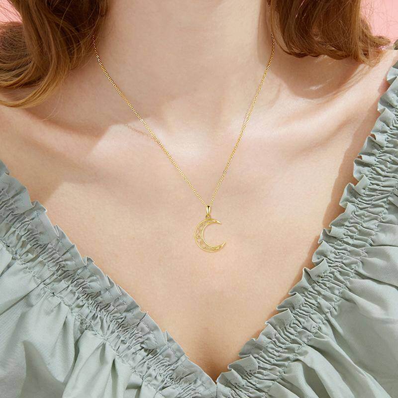 Collar con colgante de nudo celta y luna en oro de 14 quilates-2