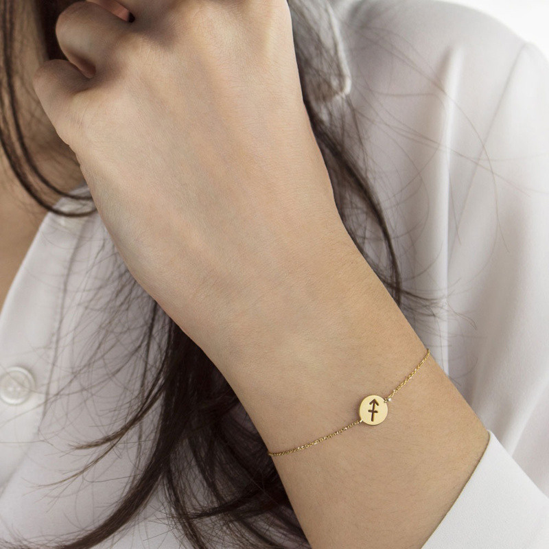 Bracelet en or rose 18 carats avec signe du zodiaque-3