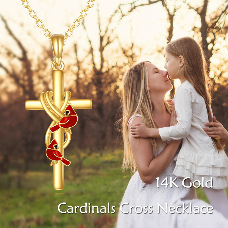 Collar con colgante de cruz y cardenales en oro de 14 quilates-6