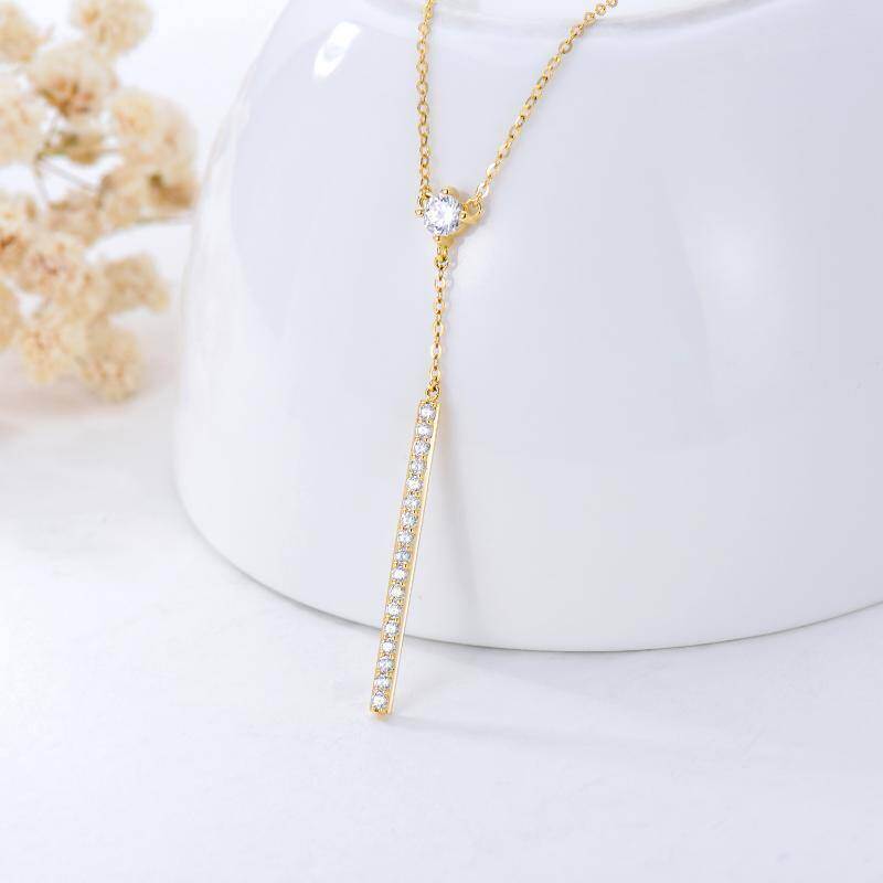 Collar con colgante de barra de circonita cúbica en oro de 18 quilates-3