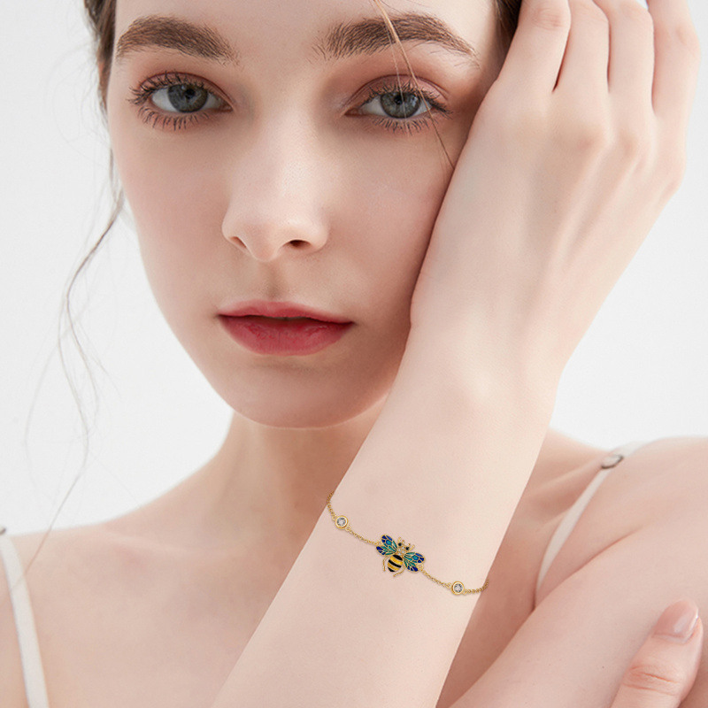 Pulseira com pendente de abelha em ouro 10K e zircónias cúbicas-2