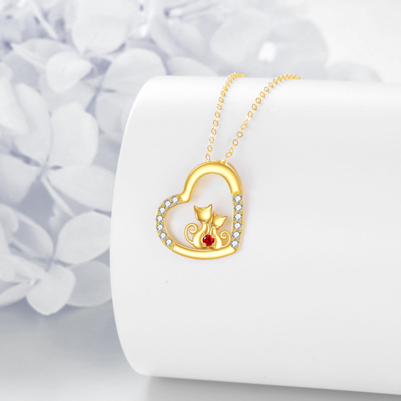 Collar con colgante de dos gatos y un corazón en oro de 14 quilates con circonitas cúbicas-3