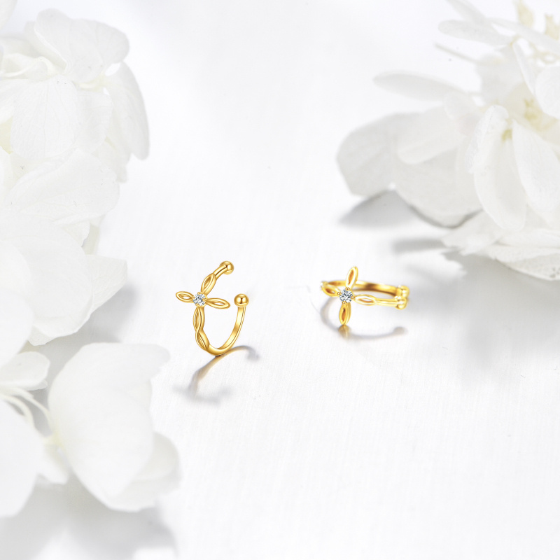 Pendientes de brazalete con cruz de circonita cúbica en oro de 14 quilates-3