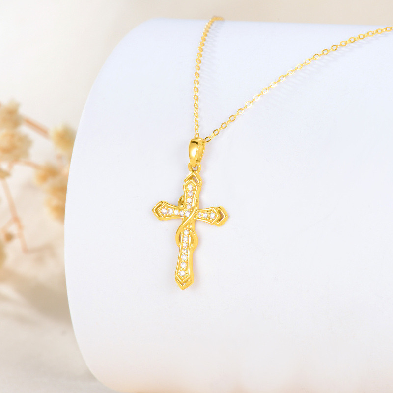 Descubre nuestro impresionante collar colgante de oro de 14 quilates, elegantemente diseñado con un hermoso símbolo del infinito entrelazado con una delicada cruz, perfectamente elaborado para la mujer moderna que valora tanto el estilo como el significado. Esta pieza exquisita cuenta con deslumbrantes detalles de circonita cúbica que captan la luz de manera magnífica, convirtiéndola en un accesorio ideal para cualquier ocasión, desde salidas informales hasta eventos formales, al tiempo que destaca tu singular sentido del estilo en un lujoso oro rosa.-4
