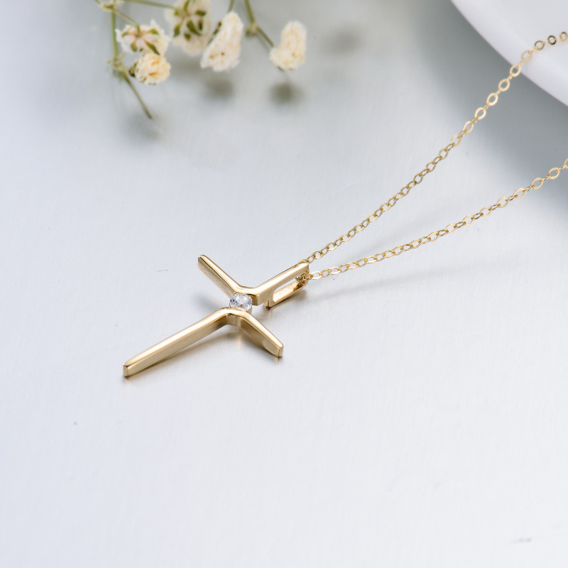 Collier pendentif croix en or 18 carats et zirconiums cubiques-4
