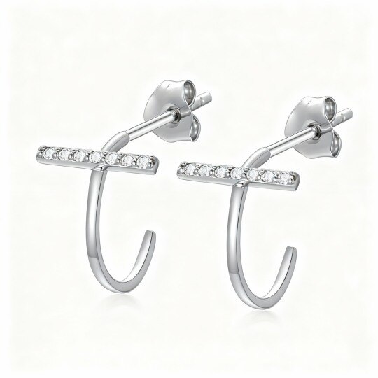 Boucles d'oreilles puces en or blanc 10 carats et zirconiums cubiques en forme de croix