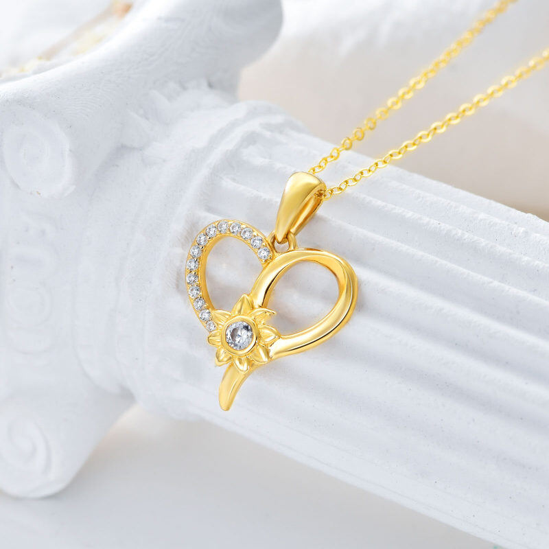 Collar con colgante de corazón de circonita cúbica en oro rosa de 10 quilates-3