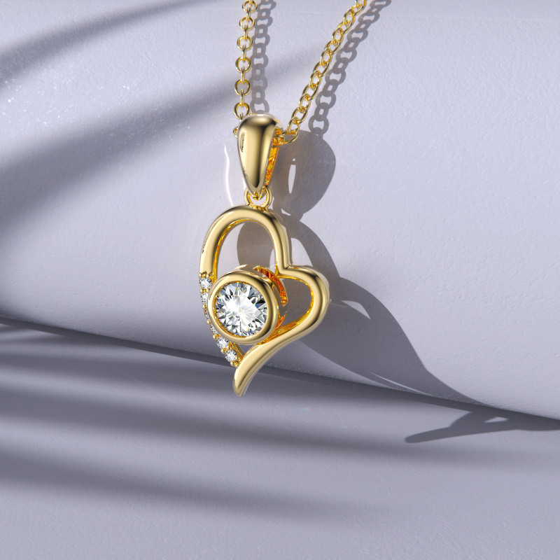 Collar con colgante de corazón de circonita cúbica en oro de 14 quilates-5