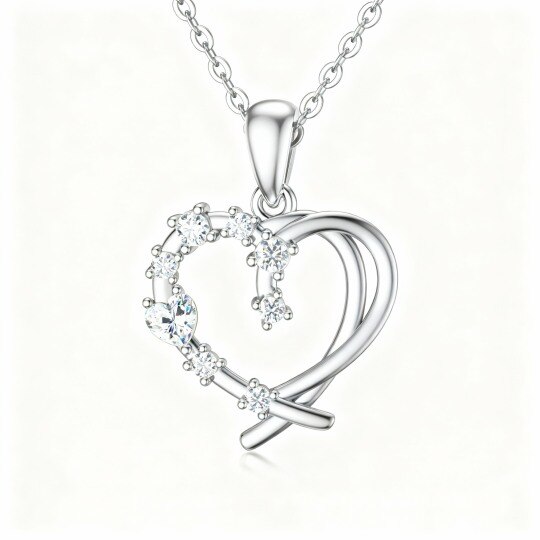 Collier pendentif cœur en or blanc 10 carats et zircon cubique