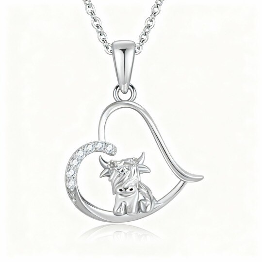Collar con colgante de vaca escocesa y corazón en oro blanco de 10 quilates con circonitas cúbicas