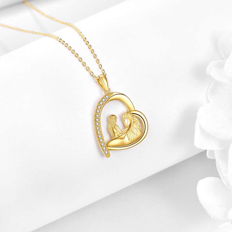 Collar con colgante de caballo y corazón en oro rosa de 10 quilates con circonitas cúbicas-4