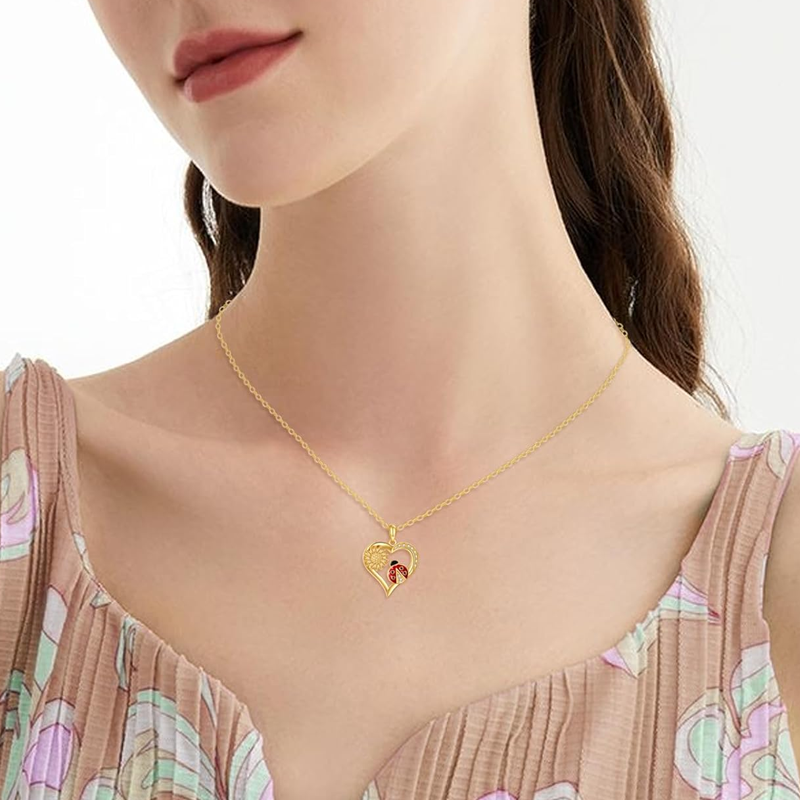 Collar de oro de 14 quilates con forma de corazón de mariquita y flores silvestres para mujer-2