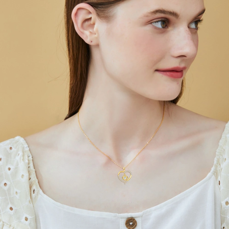 Collier pendentif nœud celtique et cœur en or blanc 10 carats, zircon cubique et moissanite-2