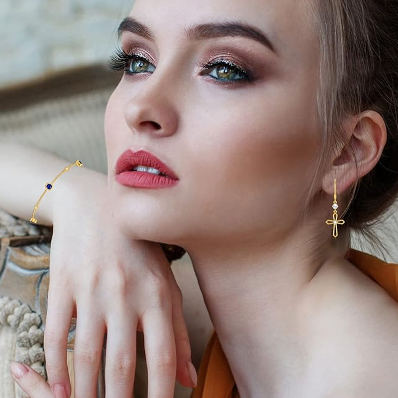 Ohrhänger mit Kreuzanhänger aus 18-karätigem Gold und Zirkonia-Perlen für Damen-4