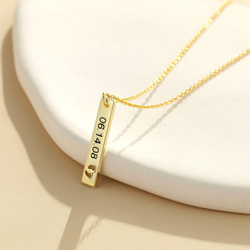 Collar con barra de piedra natal personalizada con circonita cúbica en oro de 14 quilates-4