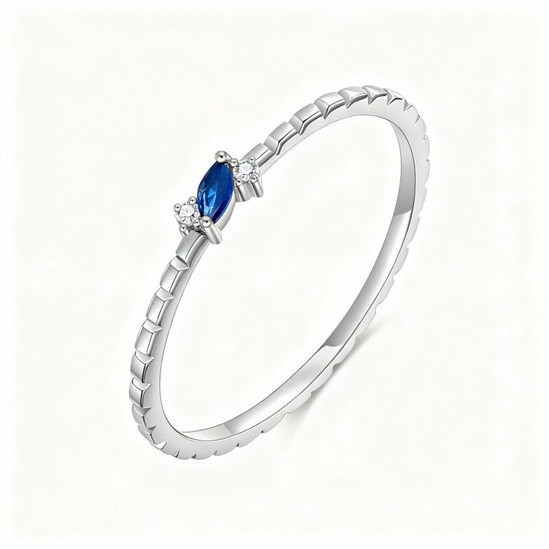 Bague en or blanc 10 carats et zircone cubique-1