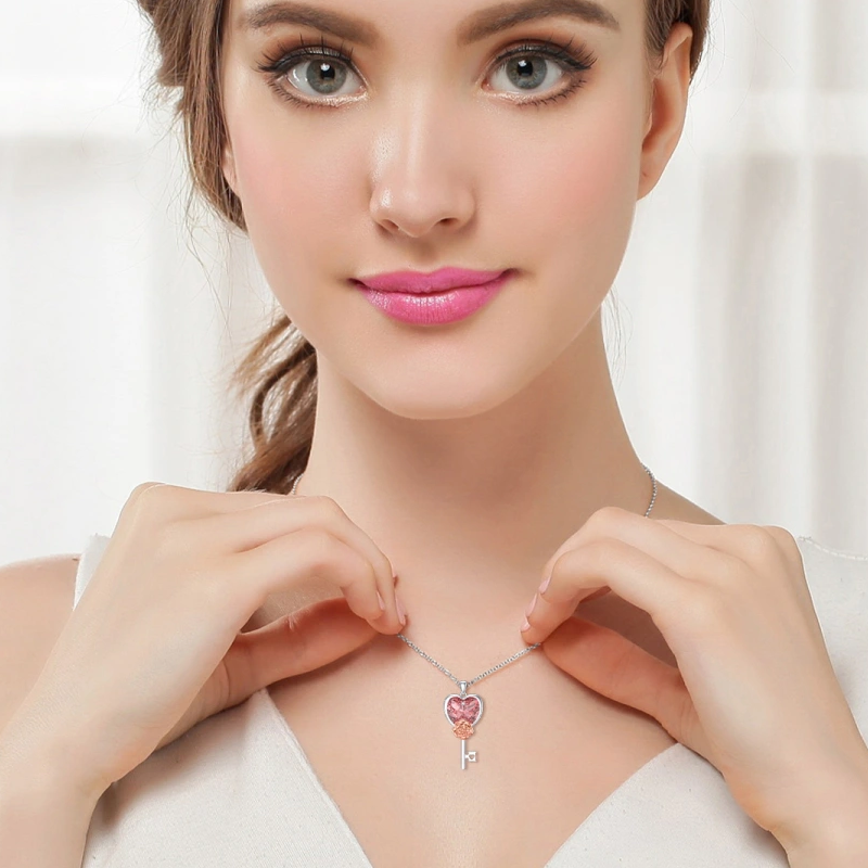 Collier en or blanc 14 carats avec fermoir en forme de cœur rose et zircon cubique pour femme-2
