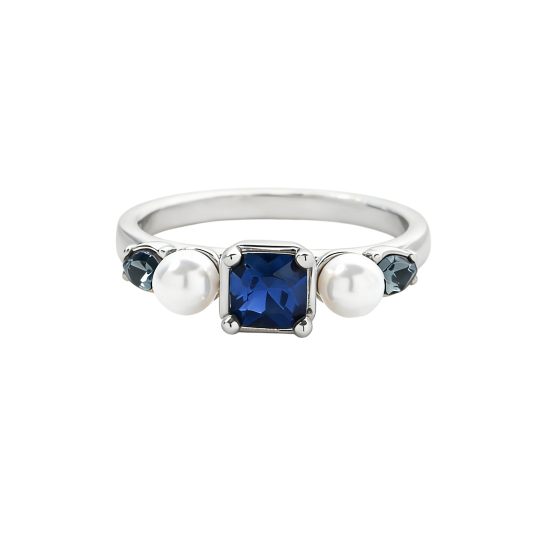 Anillo de compromiso de oro blanco de 10 quilates con perla talla cojín y zafiro.