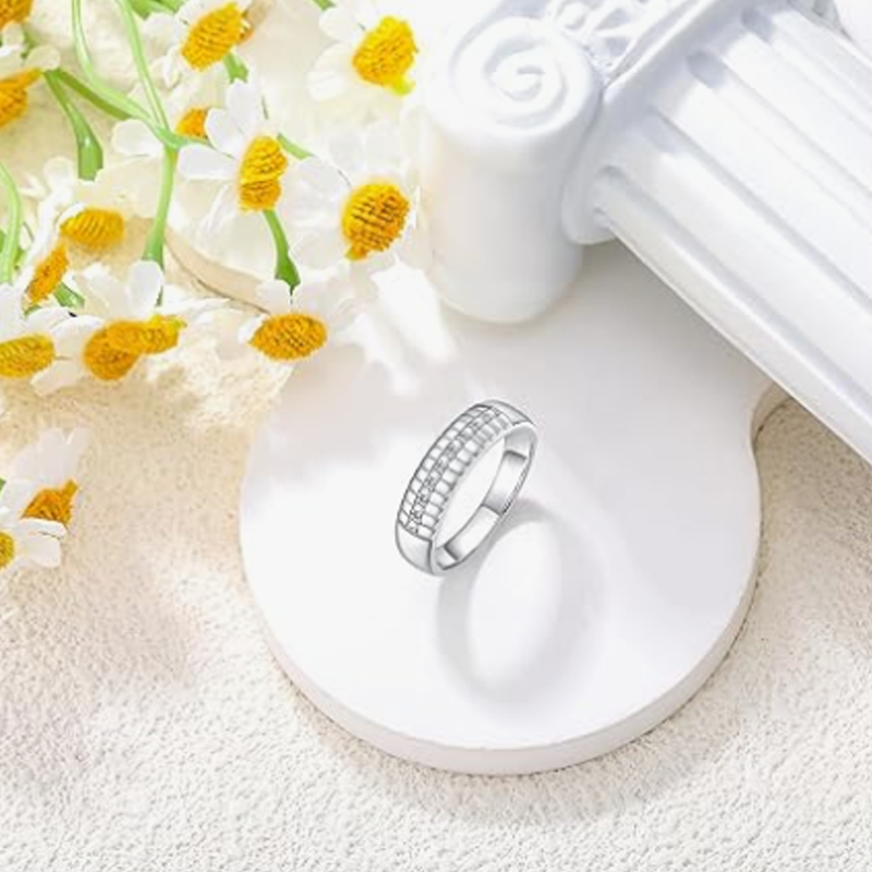 Alianza para hombre de plata esterlina con diamantes, grabado personalizado y personalizable, color D, claridad VVS1, 3EX-4