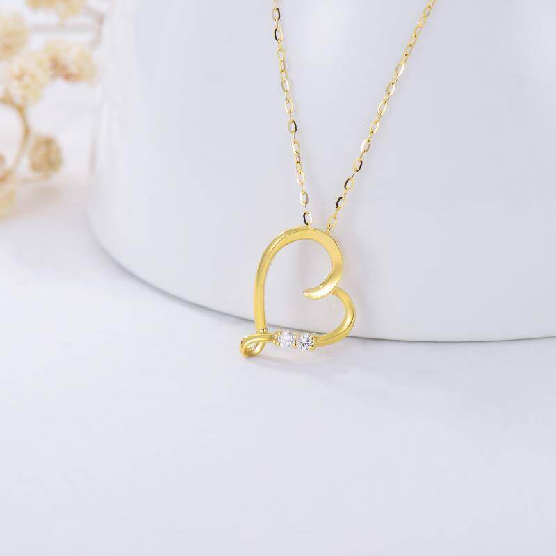 Collar con colgante de corazón de diamante en oro de 14 quilates-3