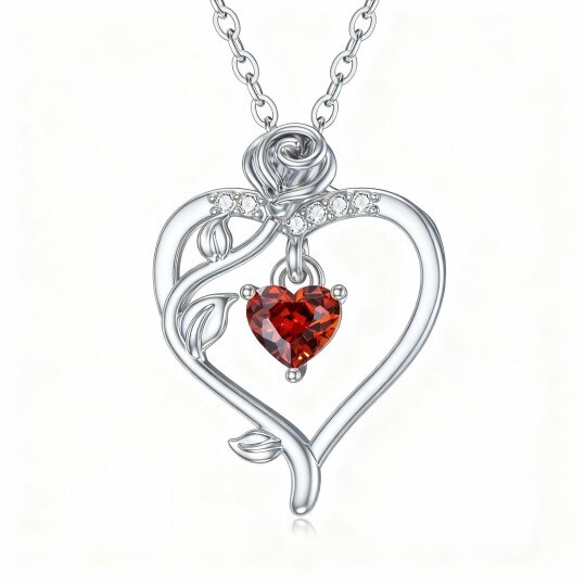 Collar con colgante de rosa y corazón de cristal tallado en oro blanco de 10 quilates