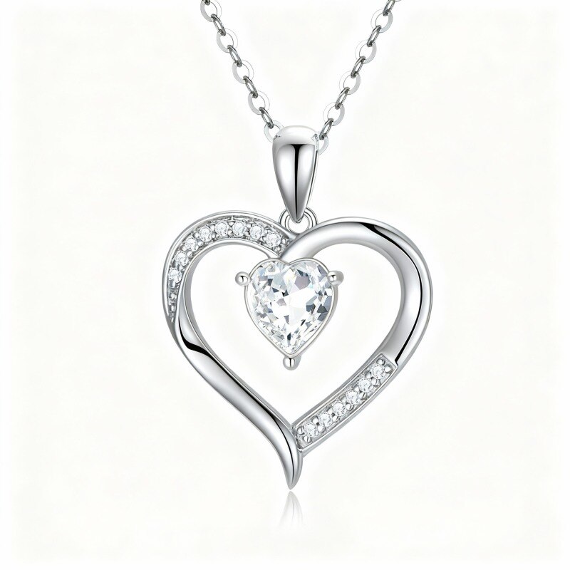 Collar con colgante de corazón de circonita cúbica tallada en oro blanco de 9 quilates-1
