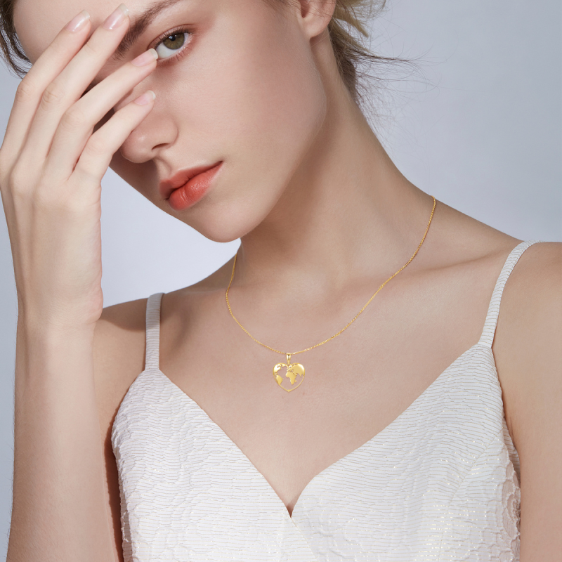 Collar con colgante de mapa en forma de corazón de oro de 14 quilates-2
