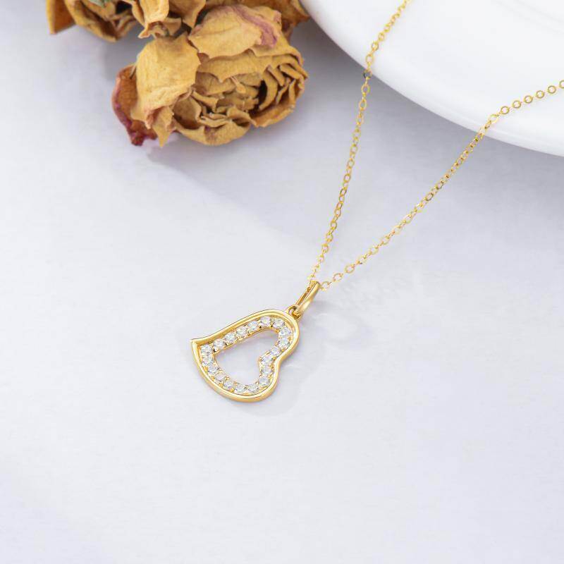 Collar con colgante de corazón de oro blanco de 14 quilates-4