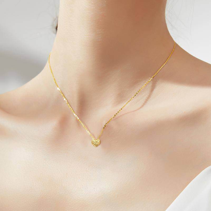 Collar con colgante de corazón de oro rosa de 10 quilates-2