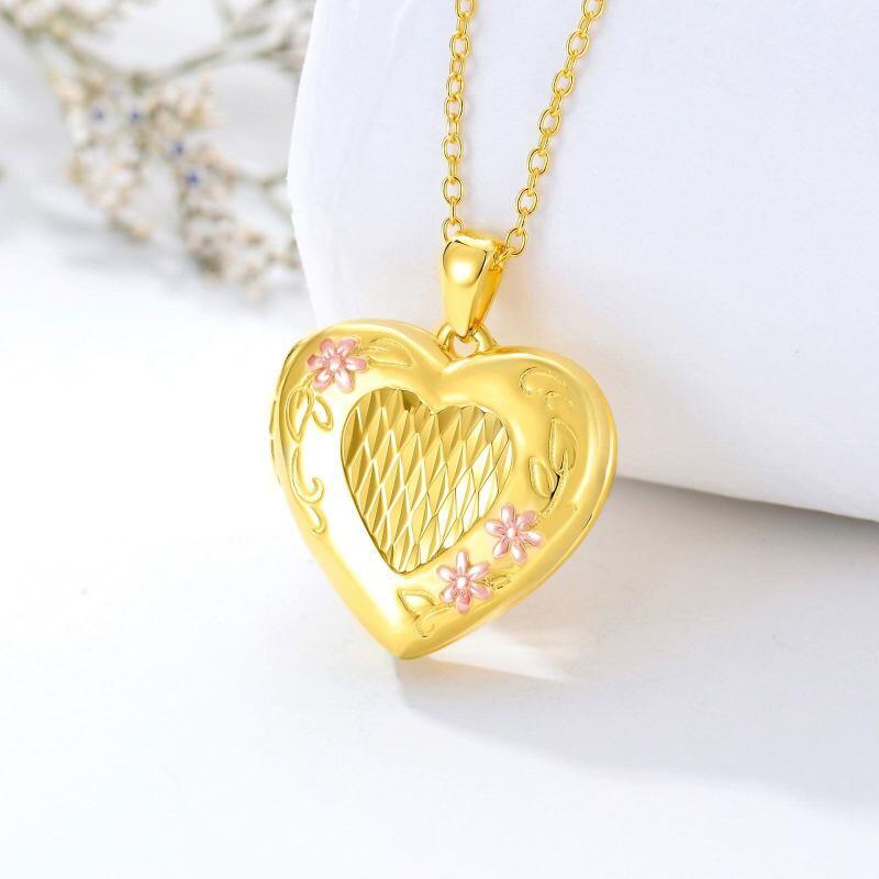 Collar con medallón de oro de 18 quilates en forma de corazón con foto personalizada y palabra grabada-3