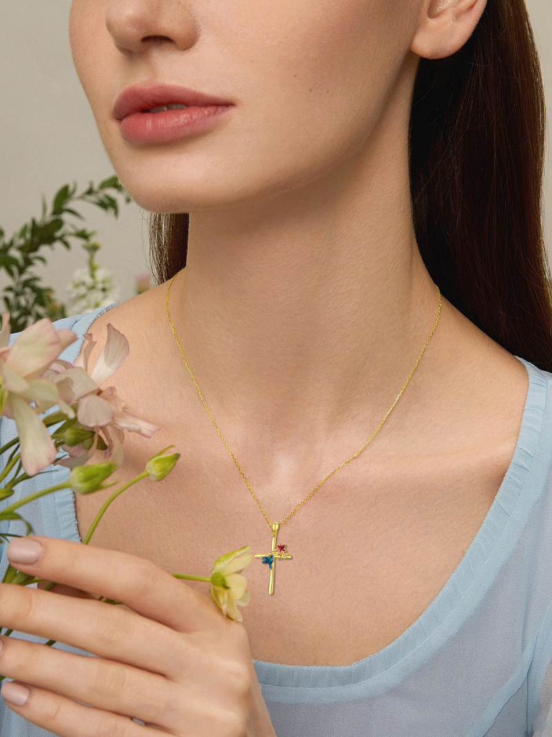Collier pendentif colibri, fleurs sauvages et croix en or 14 carats-2