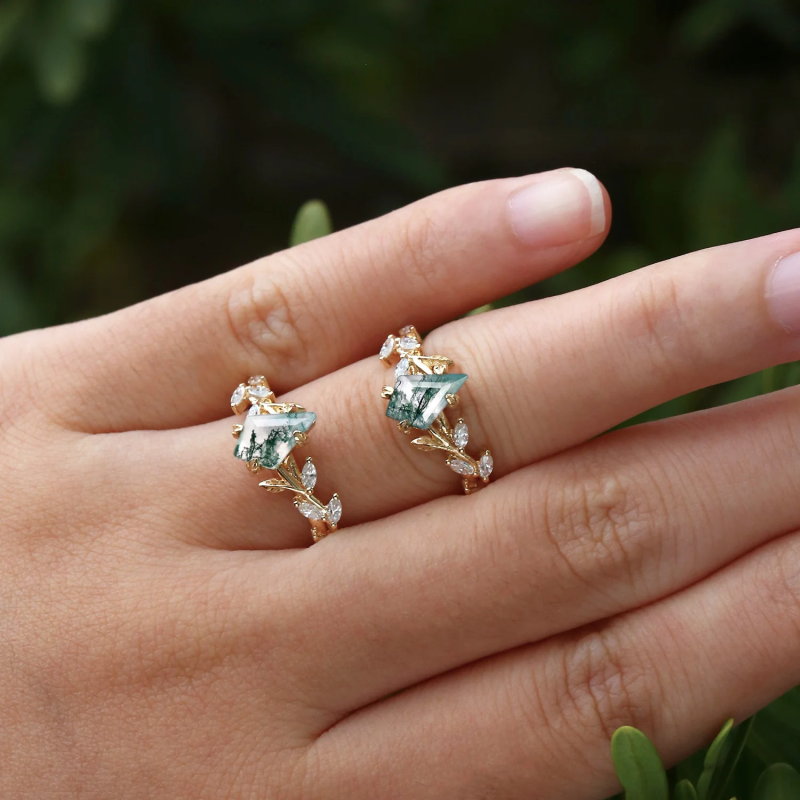 Anillo de compromiso de oro de 14 quilates con ágata musgosa talla cometa y diseño de hojas-3