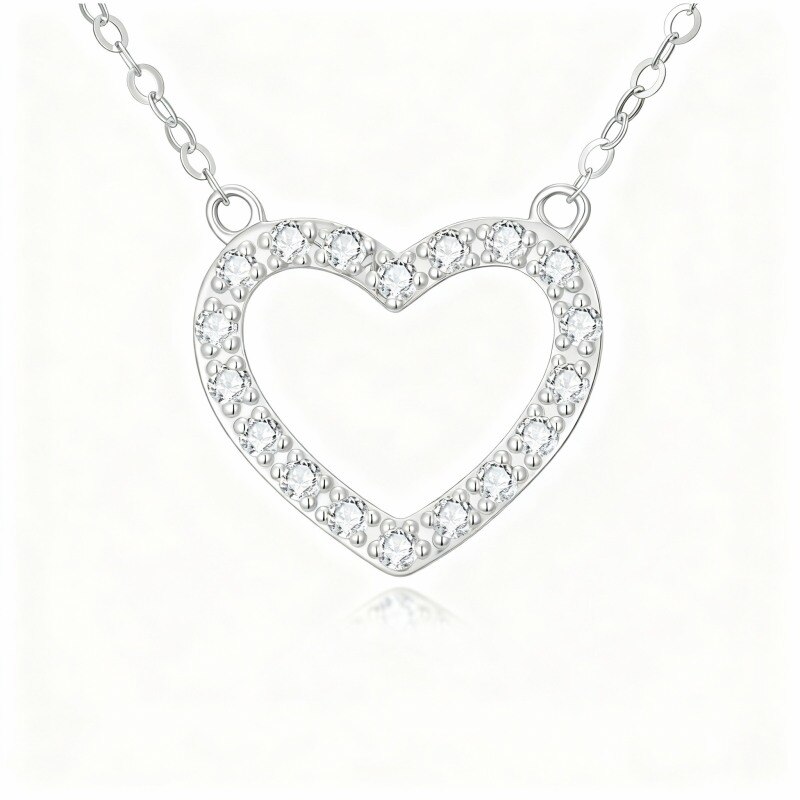 Collar con colgante de corazón de diamantes de laboratorio en oro blanco de 18 quilates-1