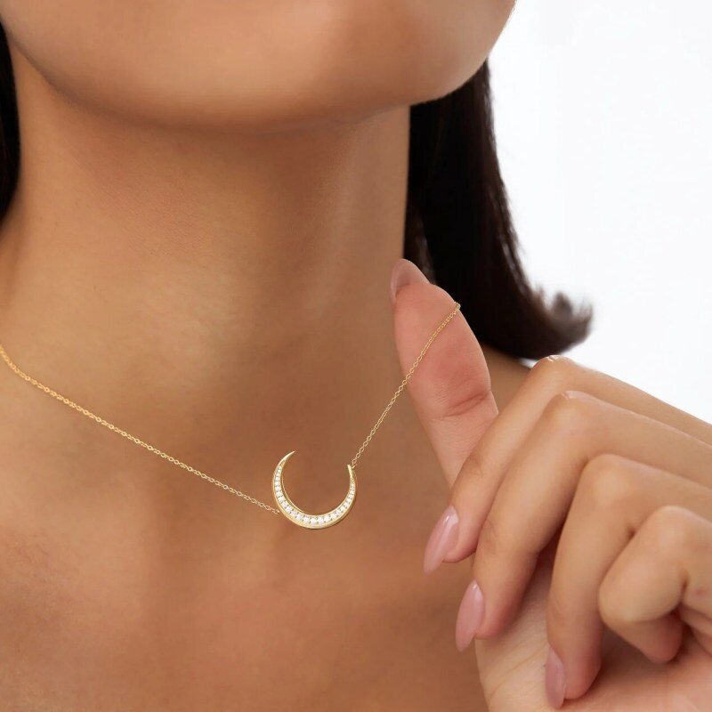 Collar con colgante de luna de oro blanco de 14 quilates y diamantes de laboratorio-3