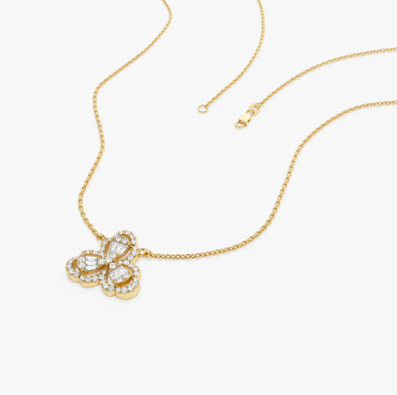 Naszyjnik z koniczynką ze złota 14K o masie 0,25 ct z diamentami w kształcie bagietki-4